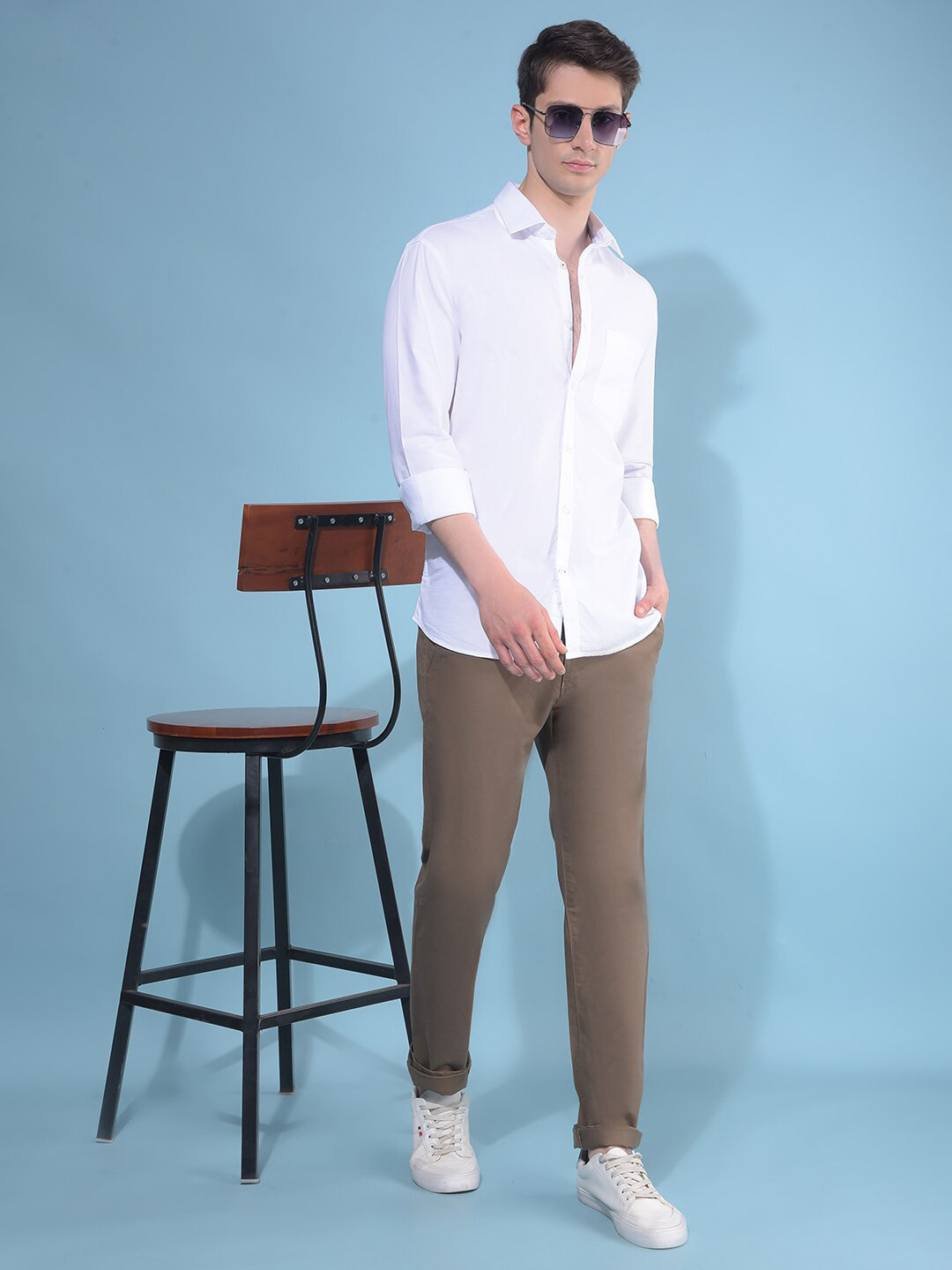 

Crimsoune Club Classic Cotton Spread Collar Long Sleeves Slim Fit Opaque Casual Shirt, White