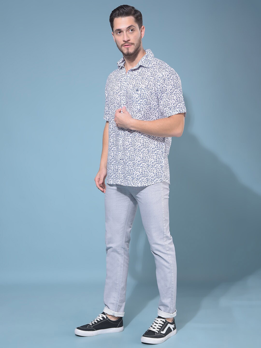 

Crimsoune Club Resort Collar Slim Fit Floral Printed Casual Shirt, Blue