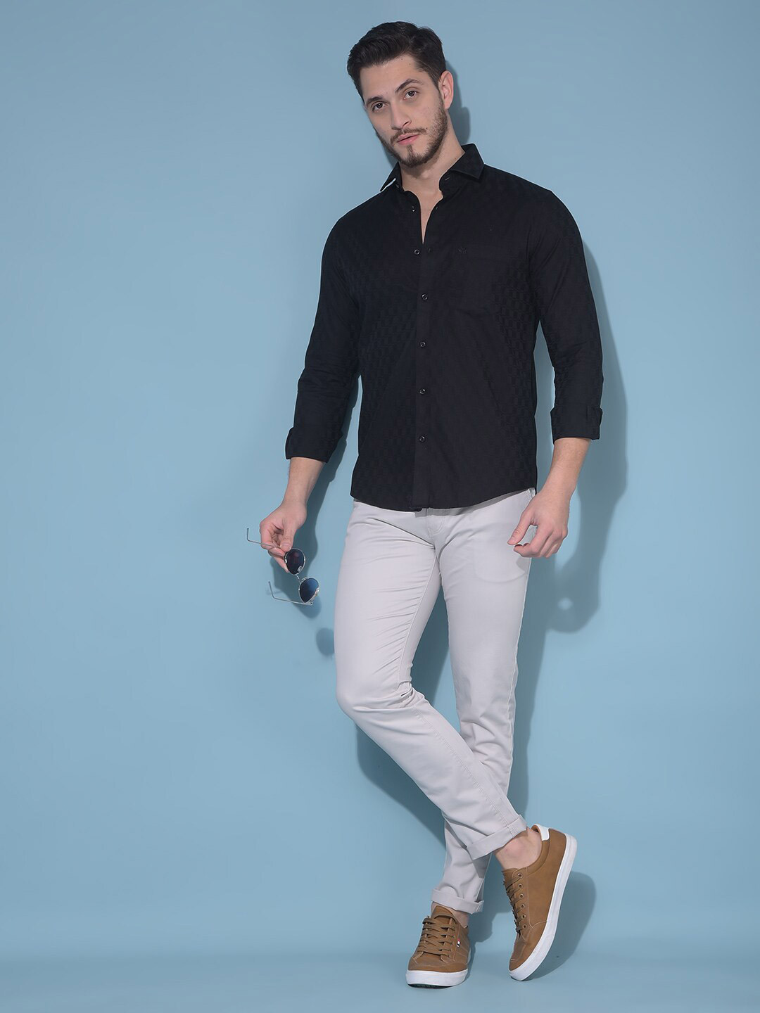 

Crimsoune Club Classic Slim Fit Checked Spread Collar Long Sleeves Cotton Casual Shirt, Black