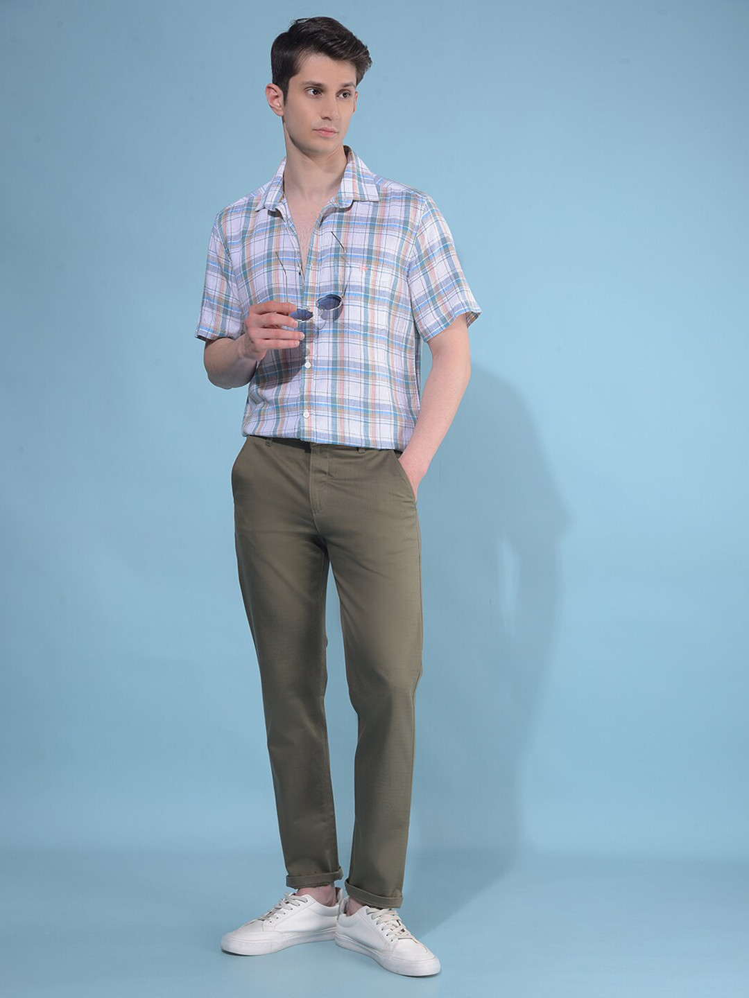 

Crimsoune Club Resort Collar Tartan Checks Slim Fit Linen Casual Shirt, Blue