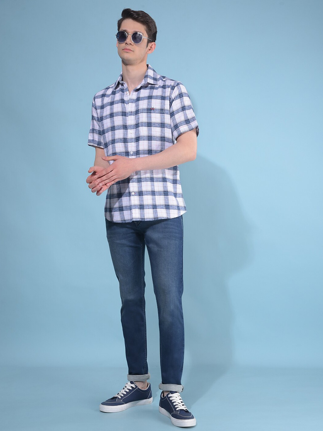 

Crimsoune Club Resort Collar Slim Fit Gingham Checks Casual Shirt, Blue