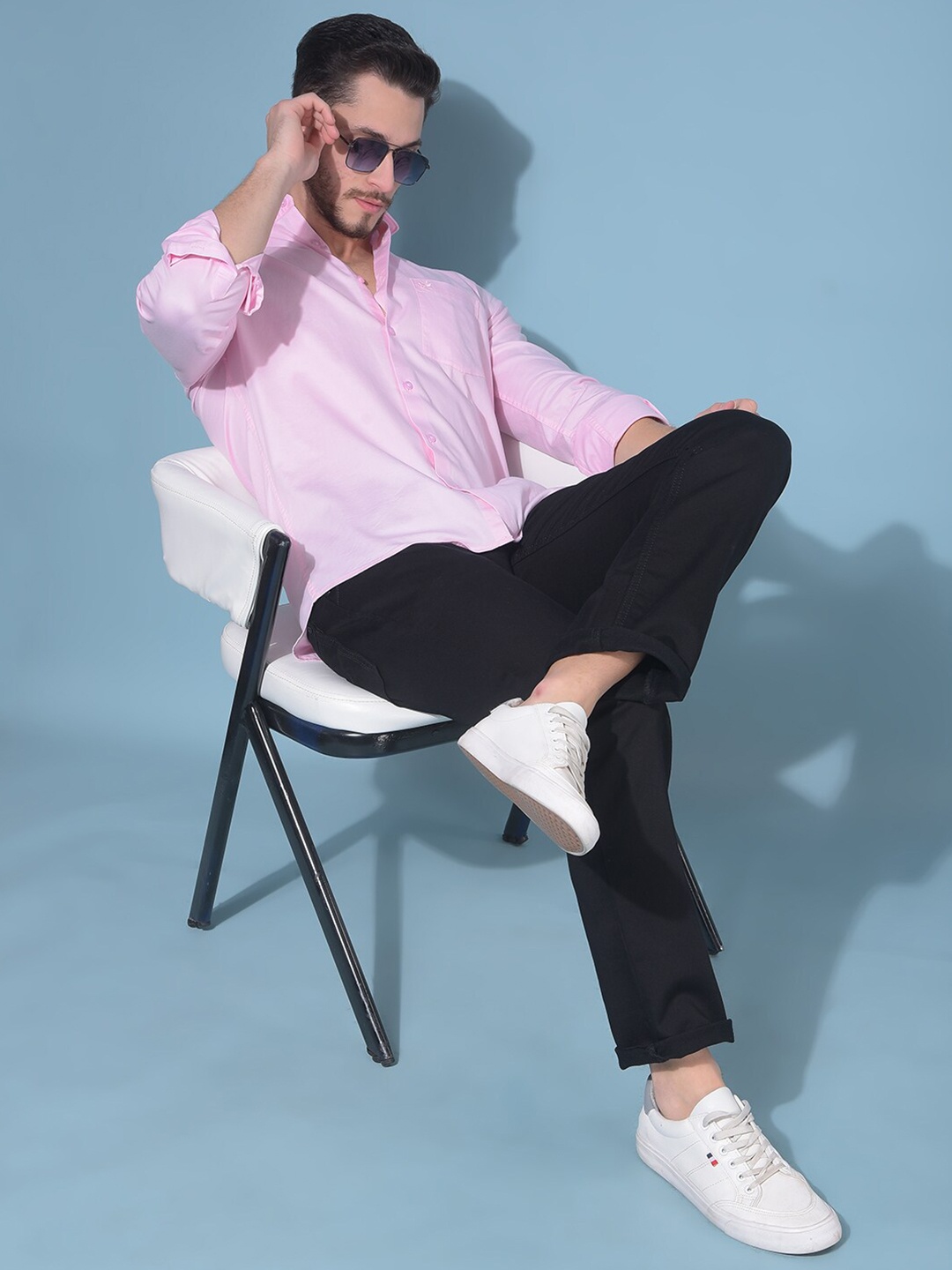

Crimsoune Club Classic Slim Fit Opaque Spread Collar Casual Shirt, Pink