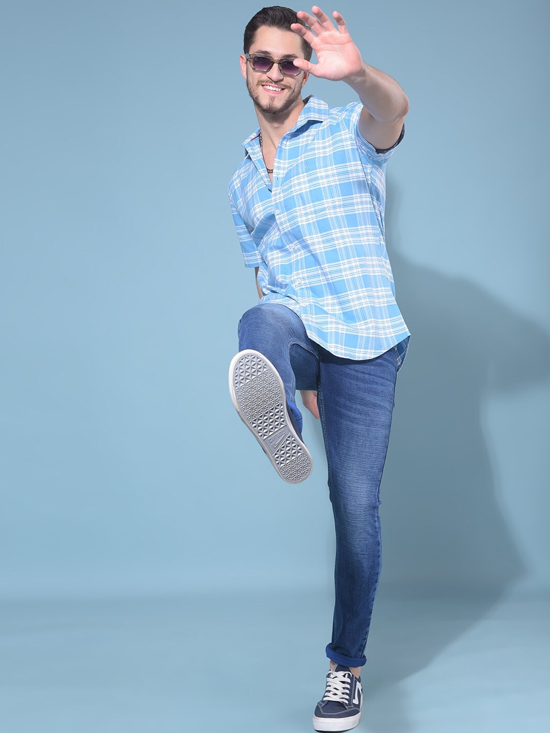 

Crimsoune Club Classic Slim Fit Checked Spread Collar Short Sleeves Casual Shirt, Blue
