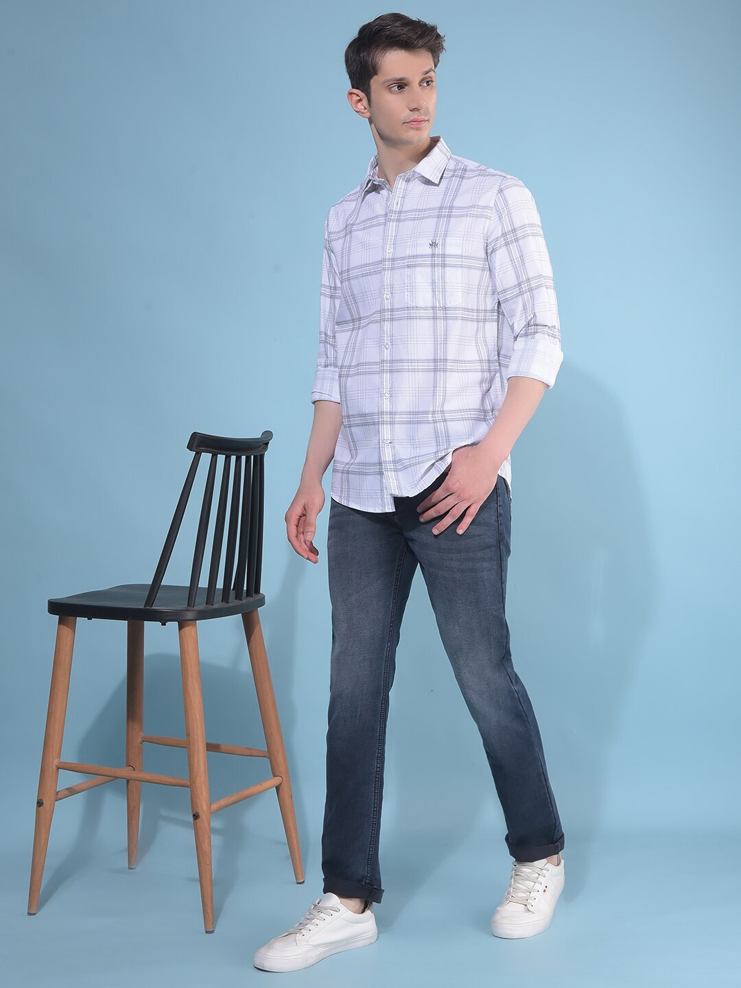 

Crimsoune Club Classic Checked Spread Collar Linen Curved Slim Fit Casual Shirt, White