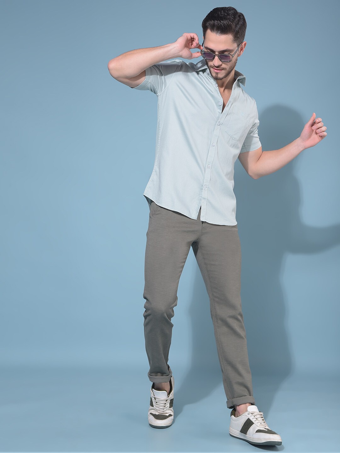 

Crimsoune Club Classic Slim Fit Opaque Cotton Casual Shirt, Green