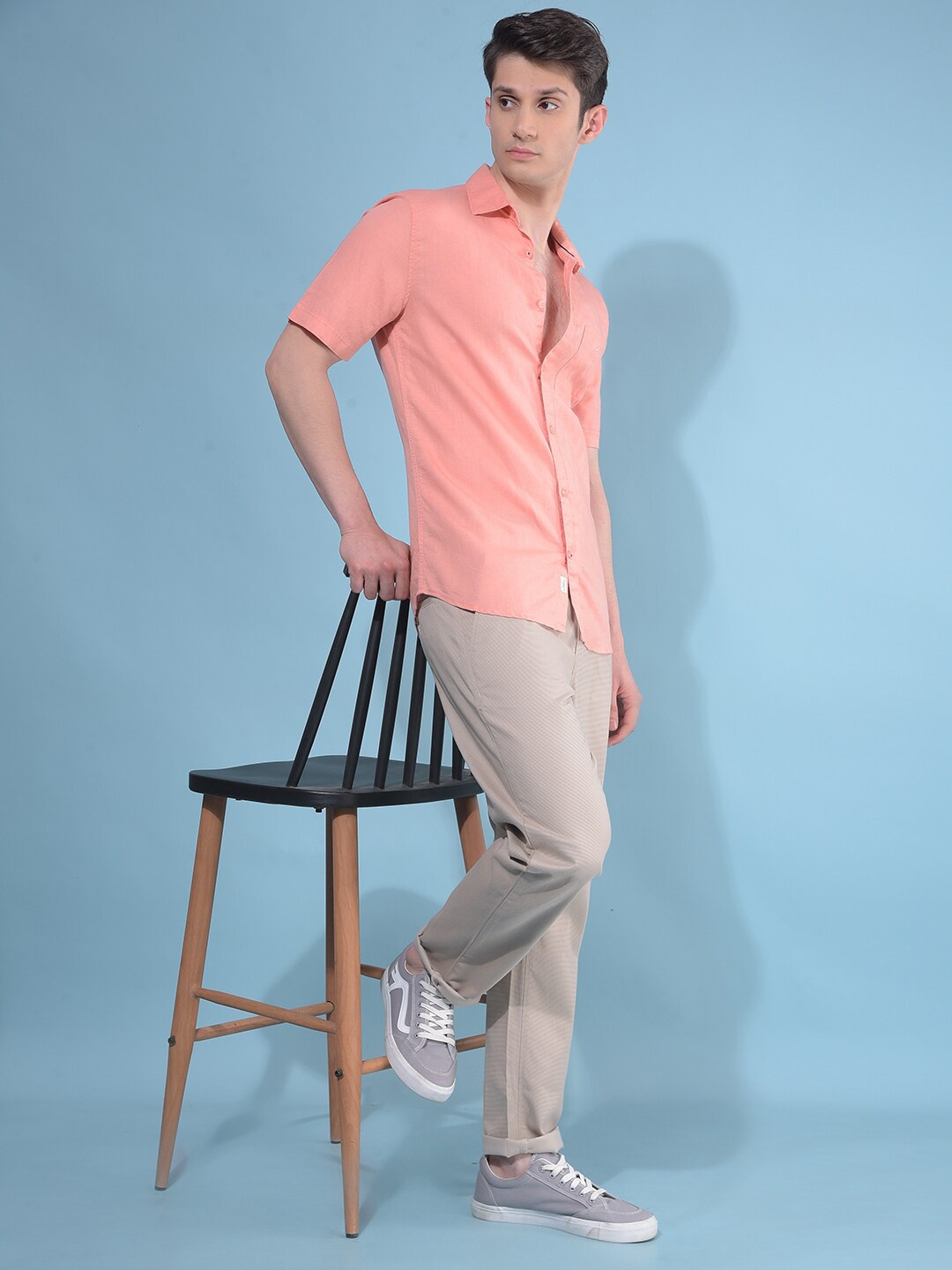 

Crimsoune Club Resort Collar Slim Fit Linen Casual Shirt, Peach