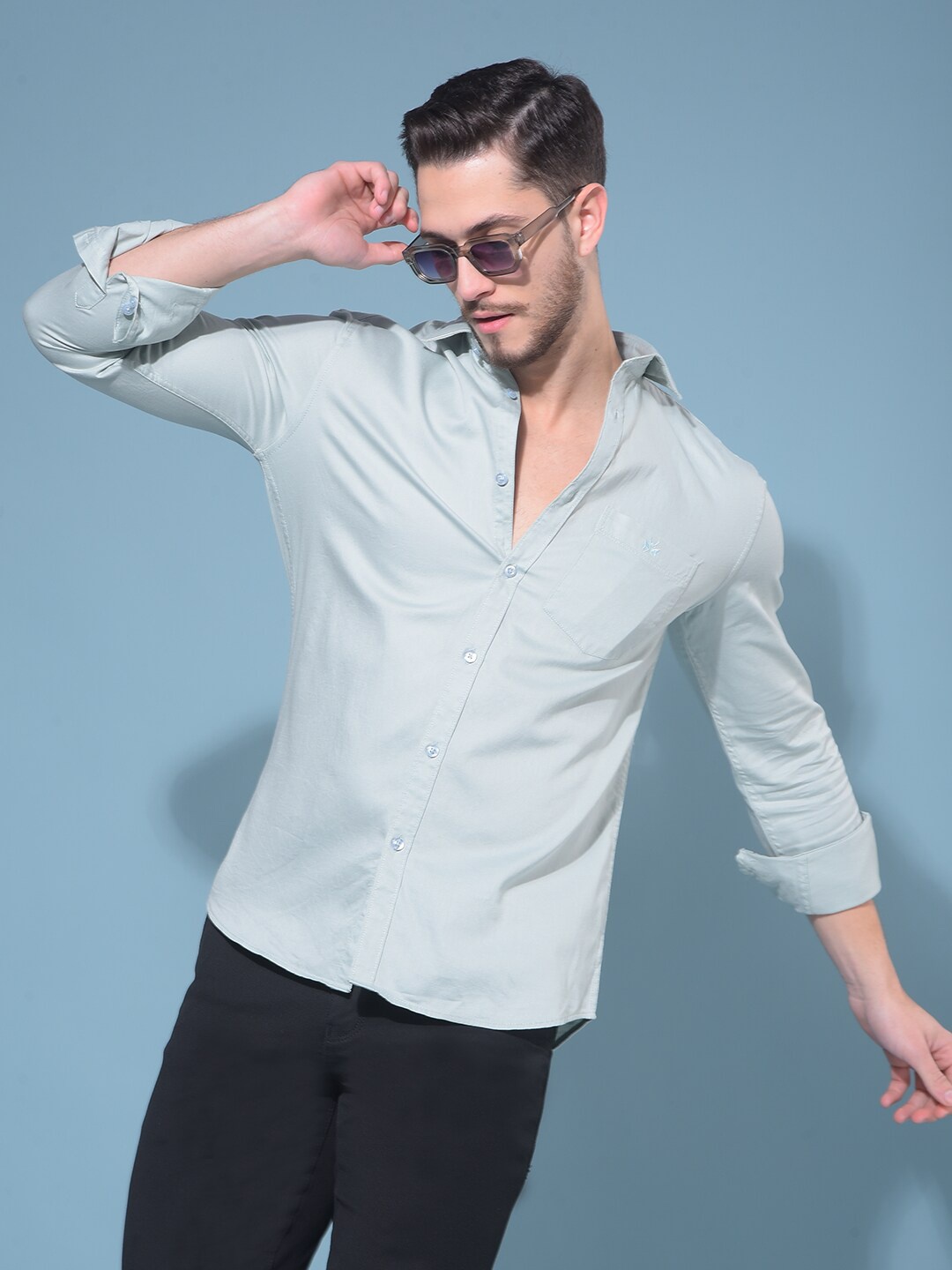 

Crimsoune Club Classic Spread Collar Slim Fit Cotton Casual Shirt, Green