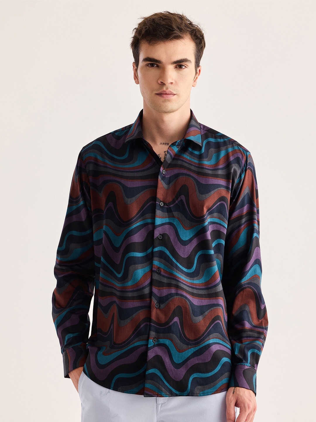 

Stori Slim Fit Long Sleeves Spread Collar Cotton Printed Casual Shirt, Black