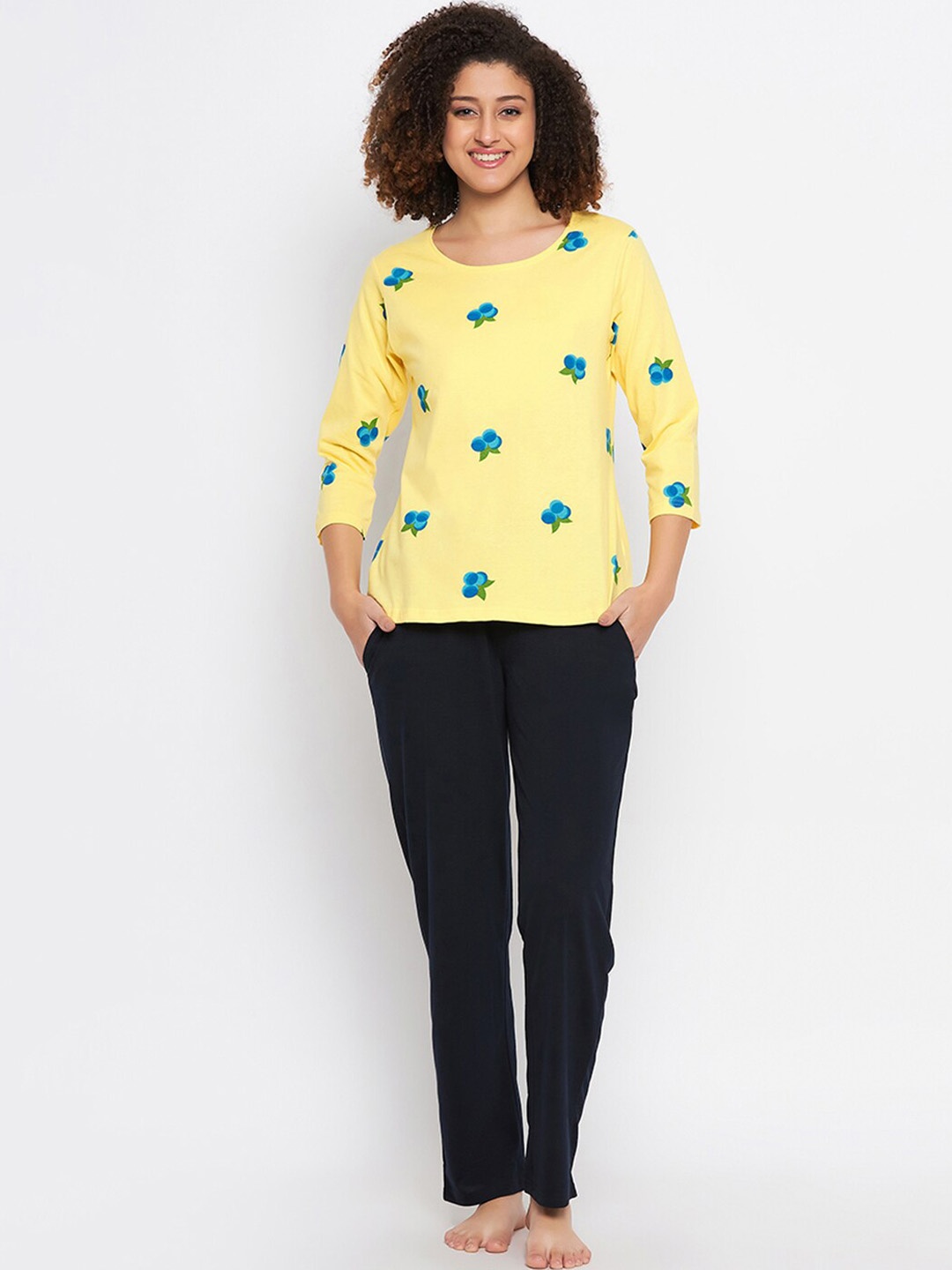 

Clovia Floral Printed Pure Cotton Top & Trouser, Yellow