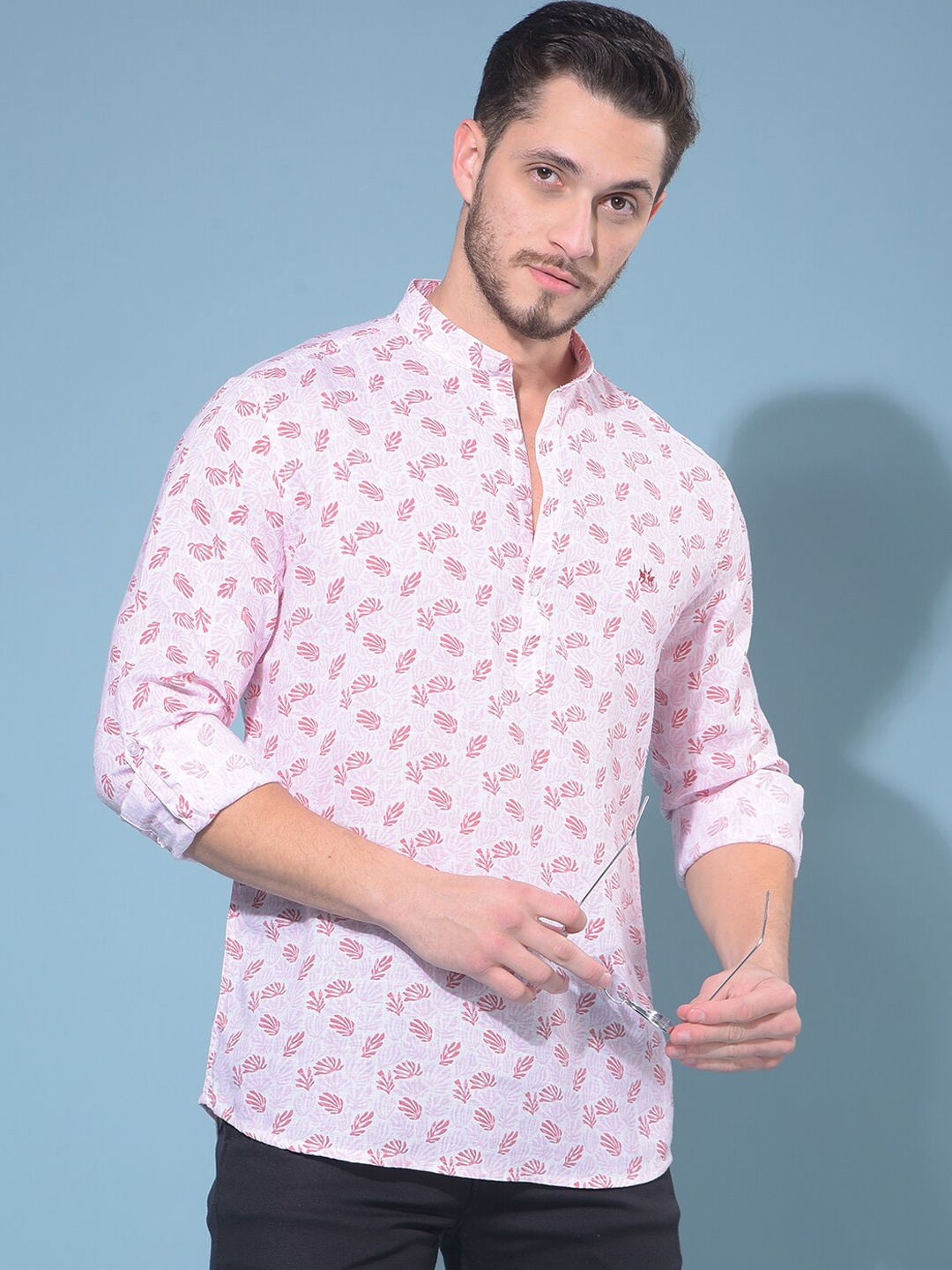 

Crimsoune Club Floral Printed Mandarin Collar Short Kurta, Pink