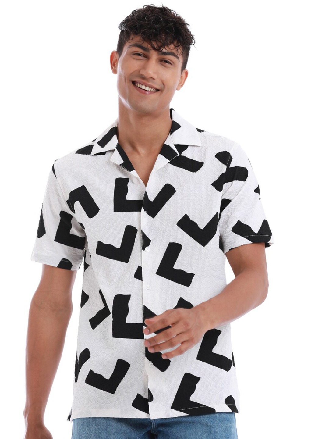 

Banana Club Classic Geometric Printed Cotton Popcorn Shirt, White