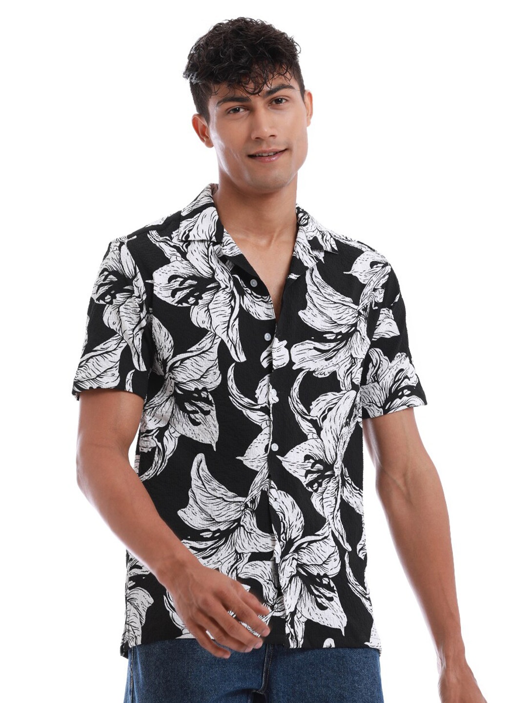

Banana Club Classic Floral Printed Cotton Popcorn Shirt, Black