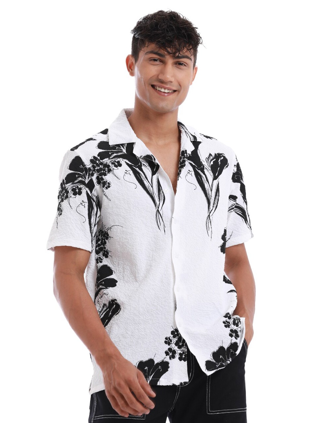 

Banana Club Classic Floral Printed Cotton Popcorn Shirt, White