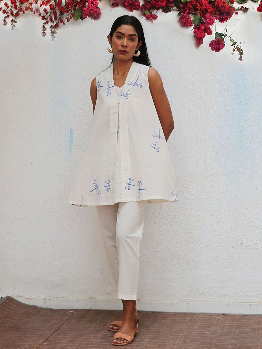 

Chidiyaa Soha Floral Printed Cotton Longline Top, Off white