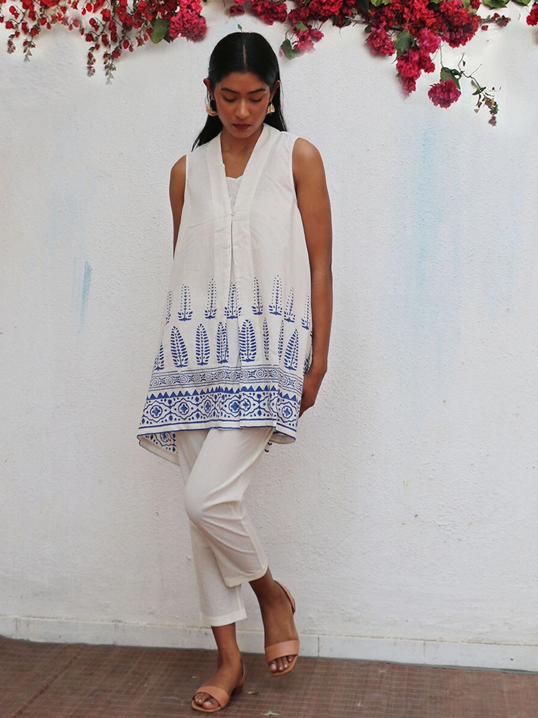 

Chidiyaa Helena Ethnic Motifs Printed Cotton A-Line Top, Off white