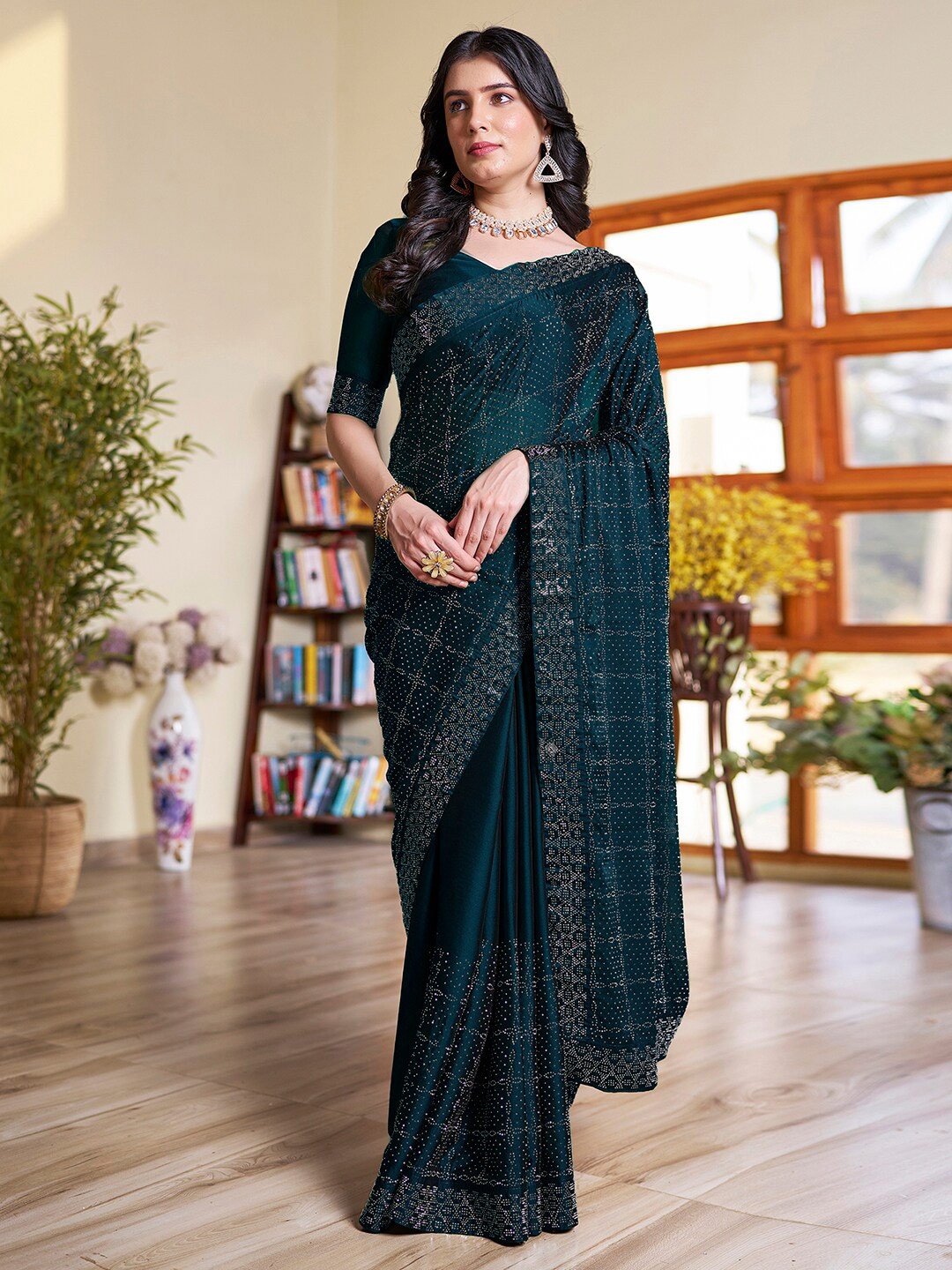 

Satrani Checked Beads and Stones Saree, Blue