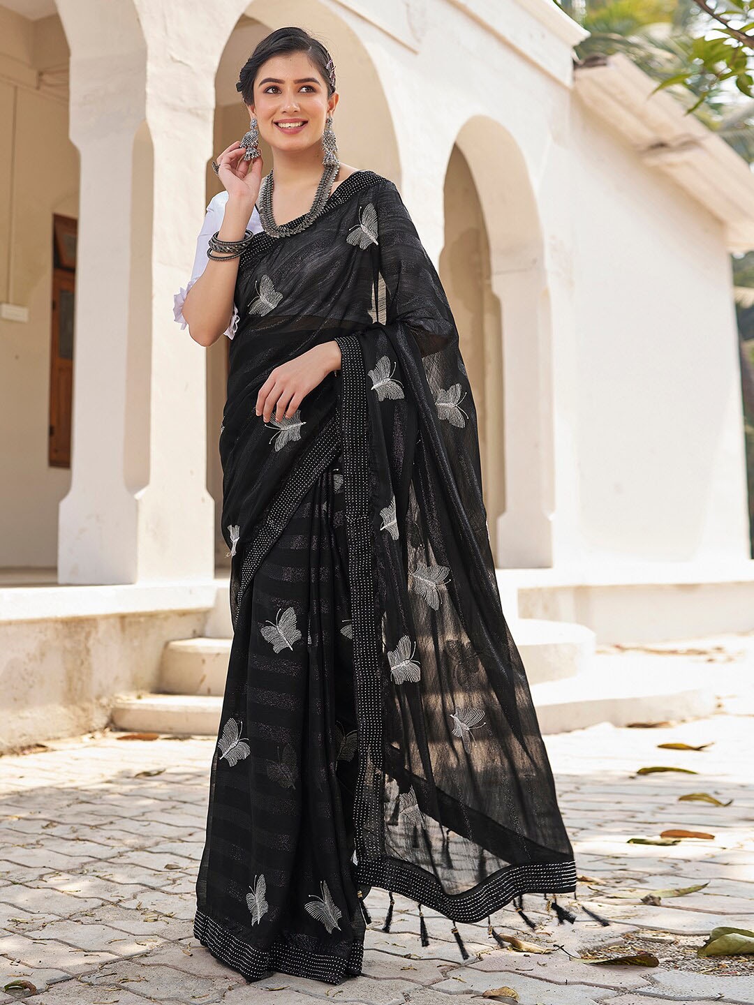 

Mitera Embellished Beads and Stones Chanderi Saree, Black