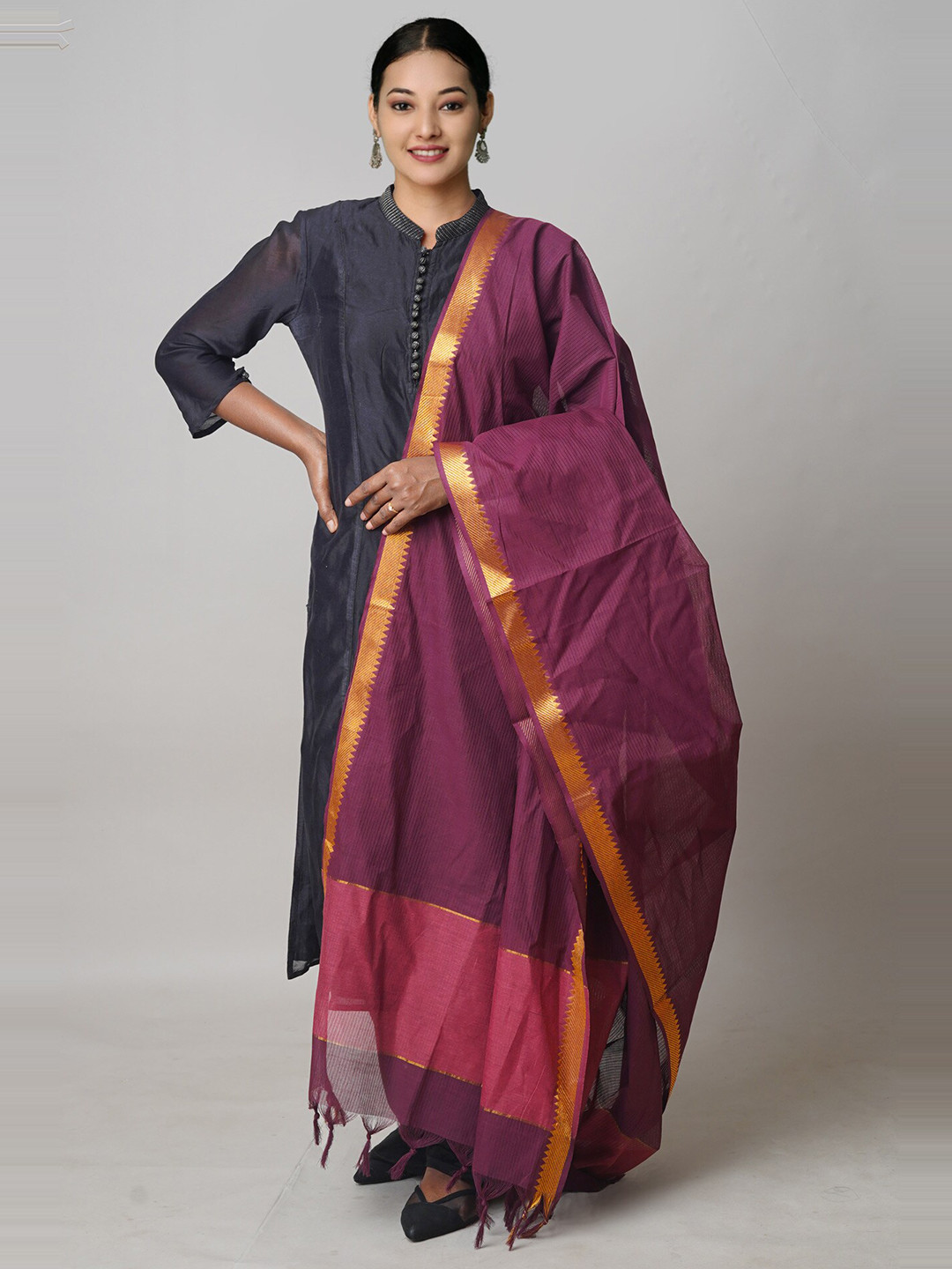 

Unnati Silks Striped Pure Cotton Zari Dupatta, Purple
