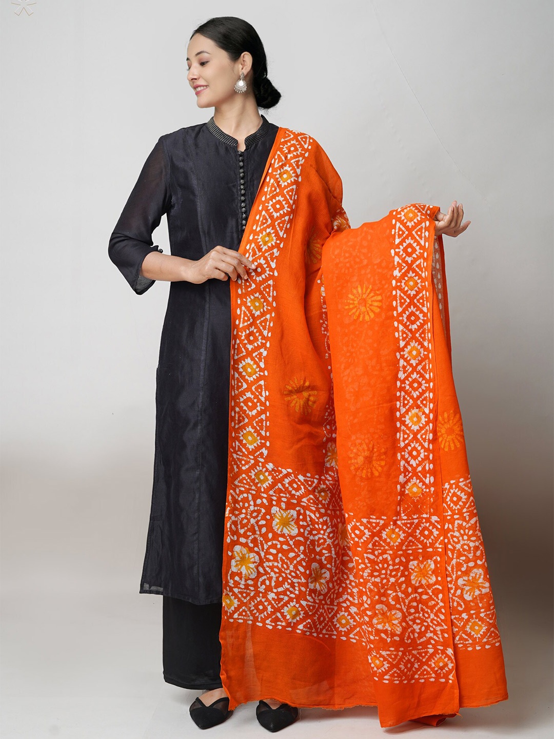 

Unnati Silks Ethnic Motifs Printed Cotton Batik Dupatta, Orange