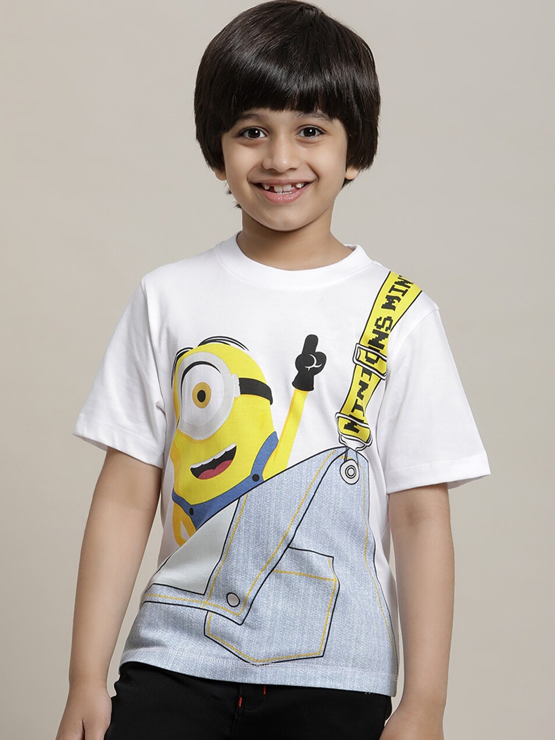

Kids Ville Boys Minions Printed Round Neck Pure Cotton T-Shirt, White