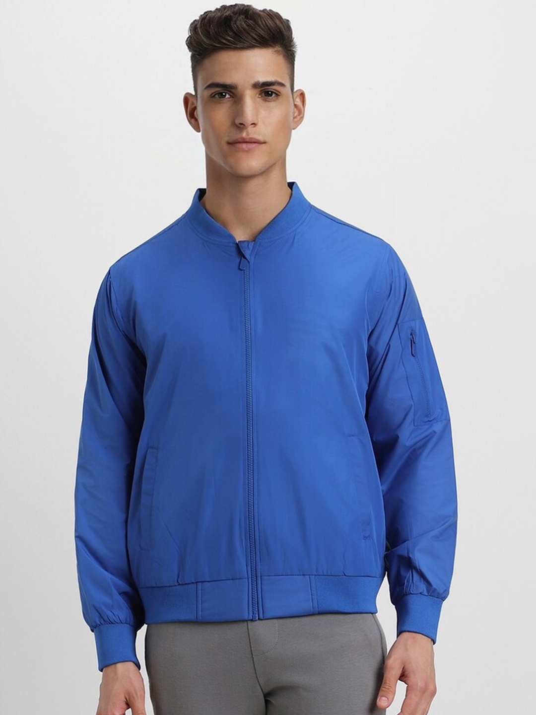 

FOREVER 21 Stand Collar Sporty Jacket, Blue