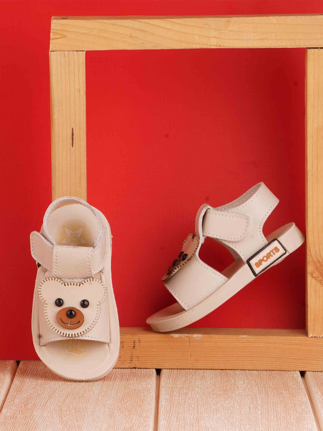

KATS Kids Musical Sports Sandals, Cream