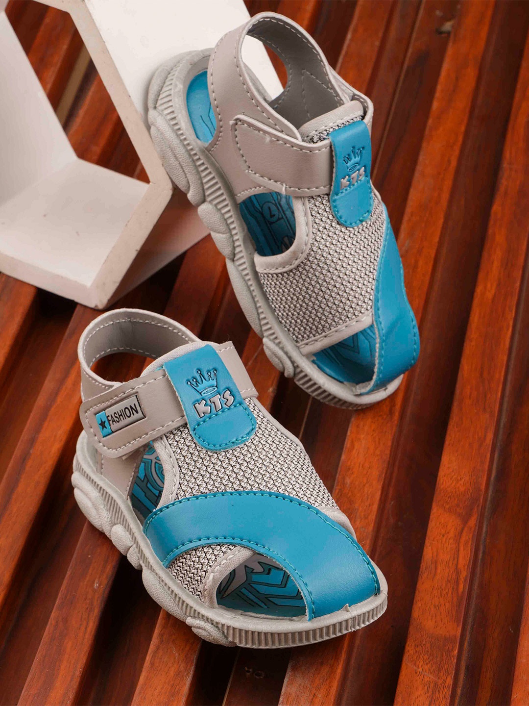 

KATS Kids Sports Sandals, Teal
