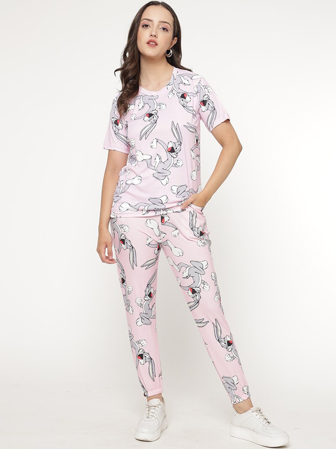 

shriez Bugs Bunny Printed T-shirt With Joggers, Pink