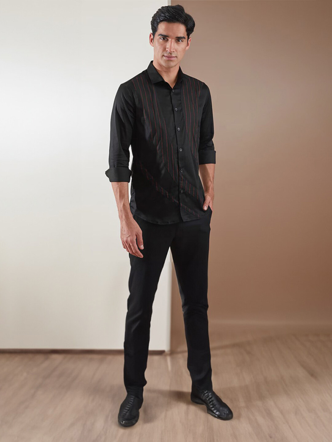 

HE SPOKE Smart Tailored Fit Spread Collar Twill Weave Cotton Shirt, Black