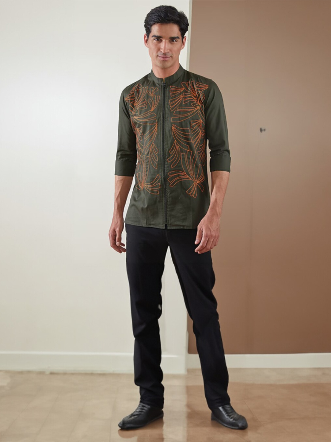 

HE SPOKE Smart Tailored Fit Abstract Printed Mandarin Collar Twill Weave Cotton Shirt, Olive