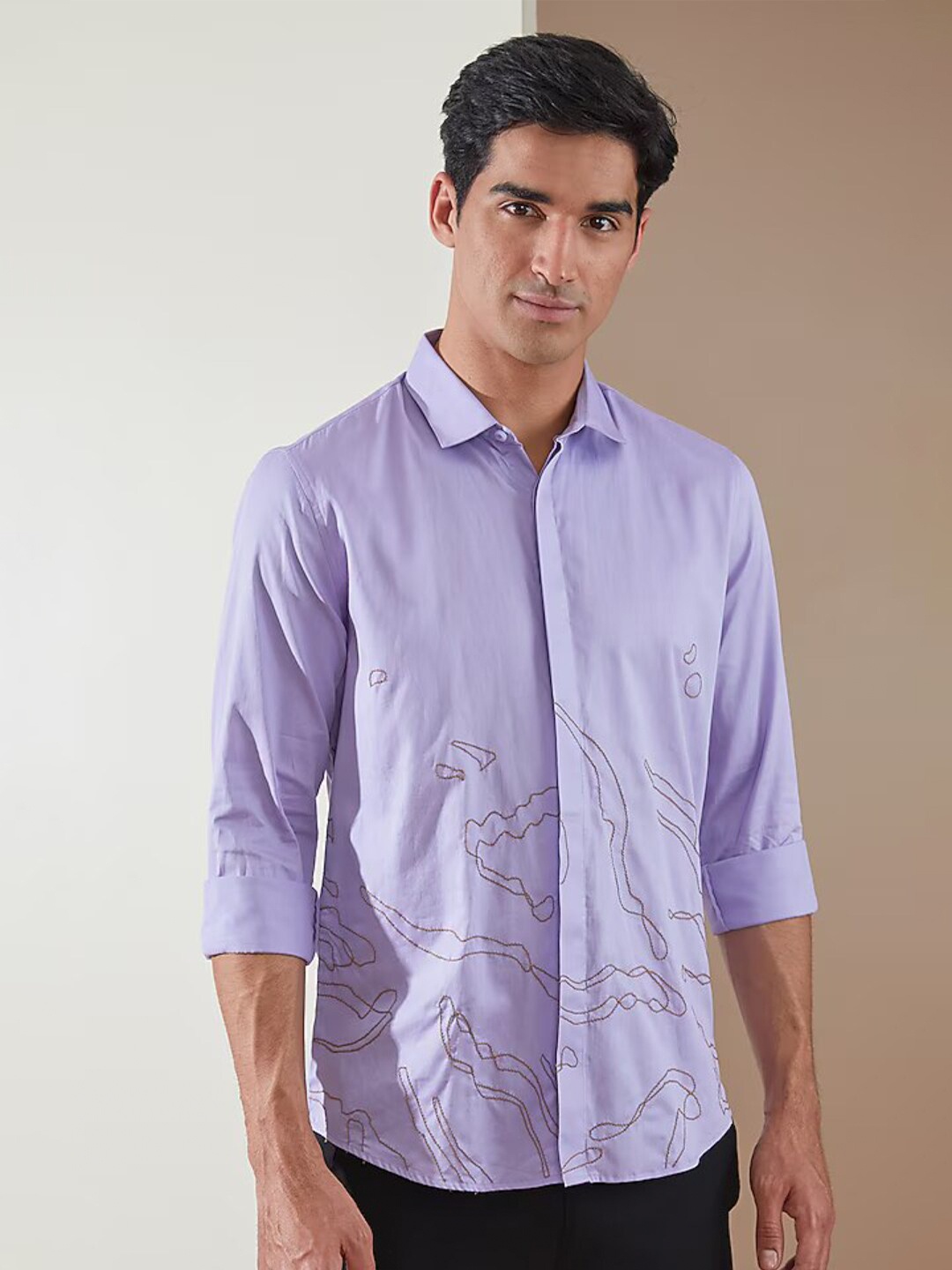

HE SPOKE Smart Tailored Fit Abstract Printed Spread Collar Twill Weave Cotton Shirt, Purple