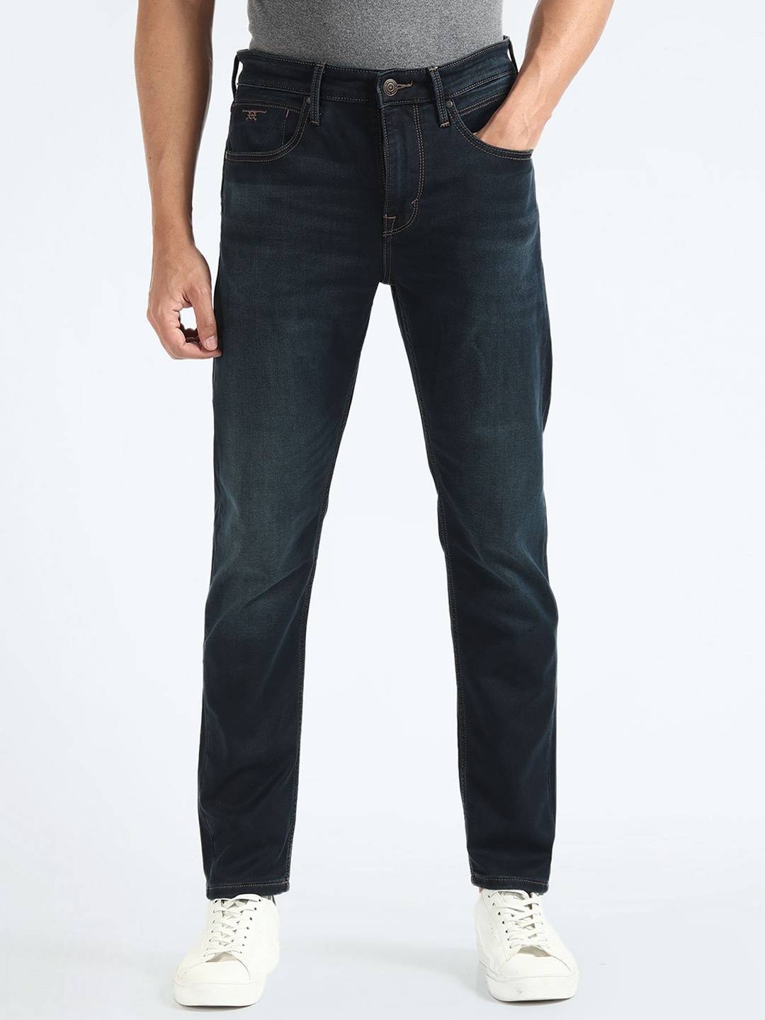 

Flying Machine Men Tapered Fit Light Fade Stretchable Jeans, Blue