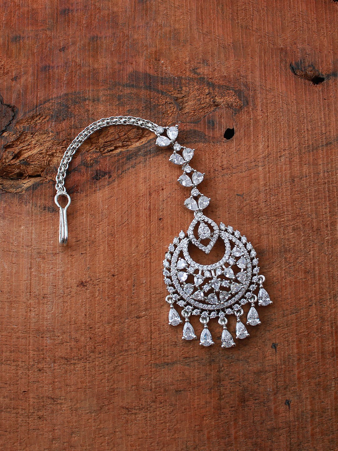 

Mirana Rhodium-Plated American Diamond Studded Maang Tikka Head Jewellery, Silver