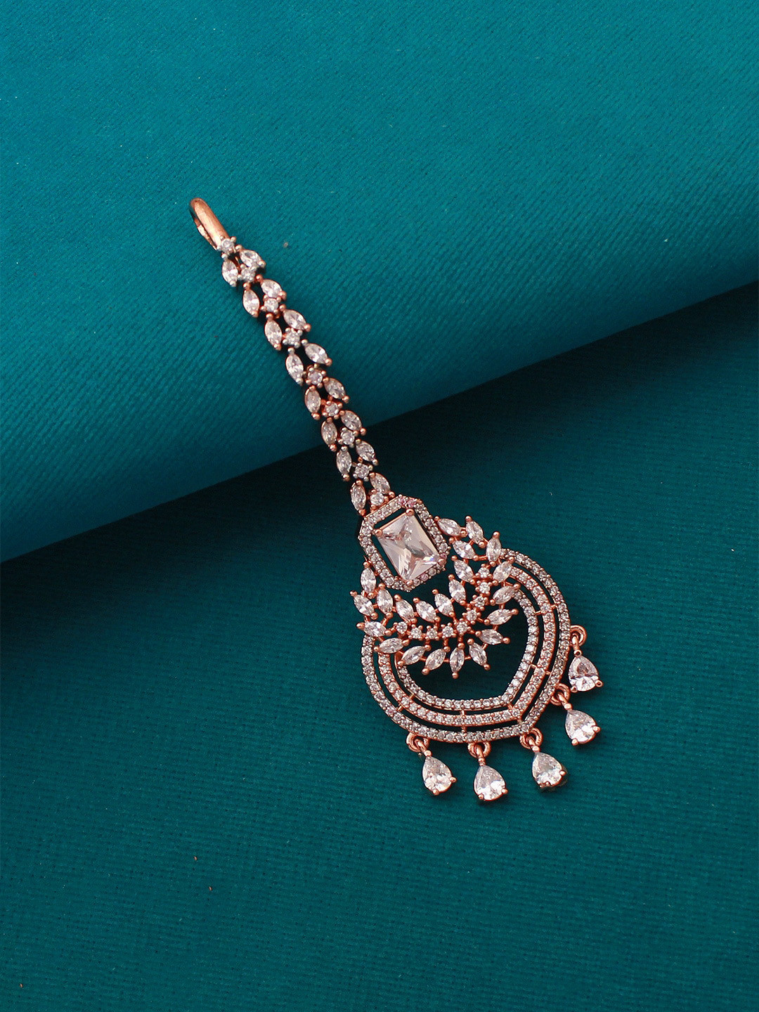 

Mirana Rose Gold-Plated American Diamond Studded Maang Tikka Head Jewellery