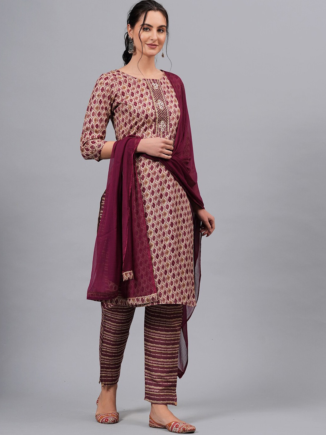 

KALINI Ethnic Motifs Printed Gotta Patti Kurta With Trousers & Dupatta, Maroon