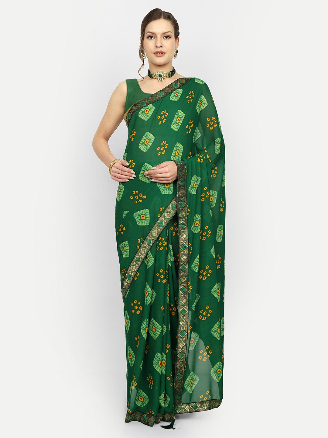 

Aardiva Bandhani Pure Chiffon Saree, Green