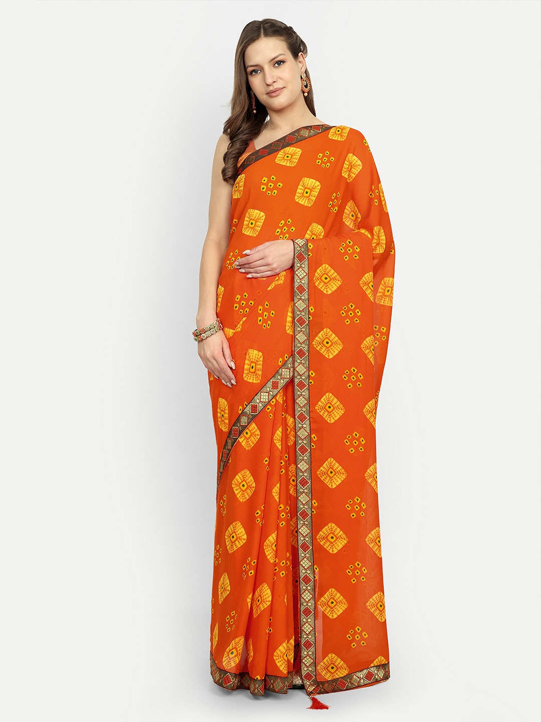 

Aardiva Bandhani Pure Chiffon Saree, Orange
