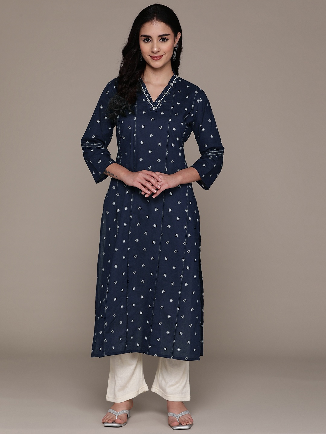 

Readiprint Geometric Printed Beads & Stones Pure Cotton Kurta, Navy blue