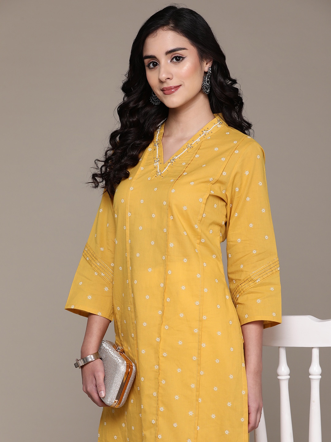 

Readiprint Geometric Printed Beads & Stones Pure Cotton Kurta, Mustard