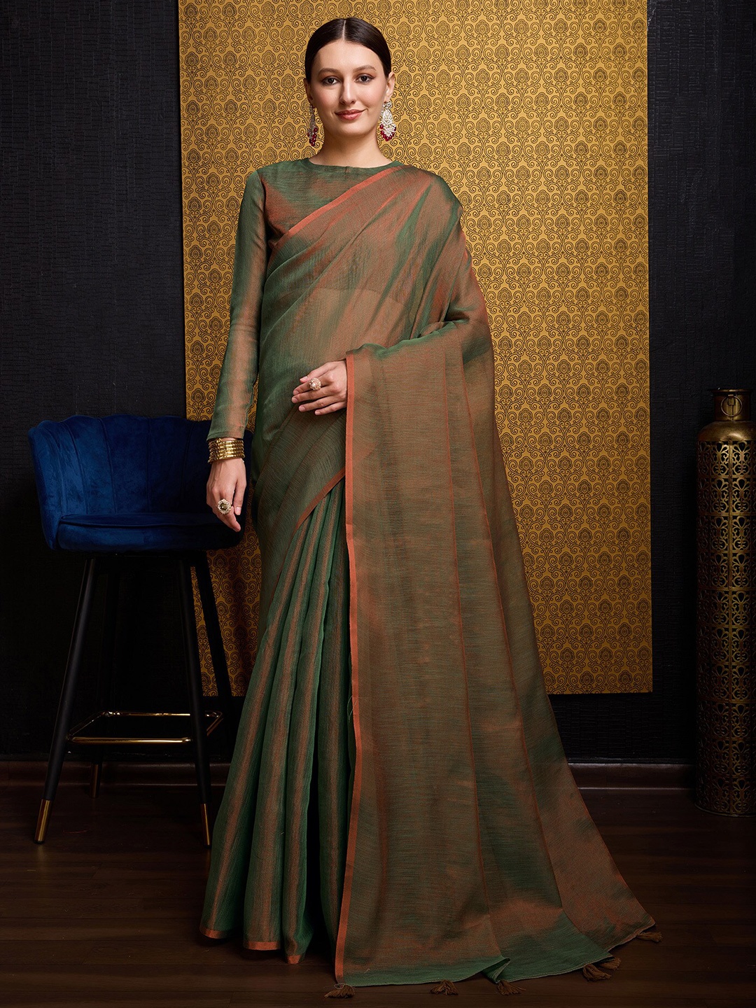 

VASTRA-THE FACTORY STORE Linen Silk Tissue Saree, Green