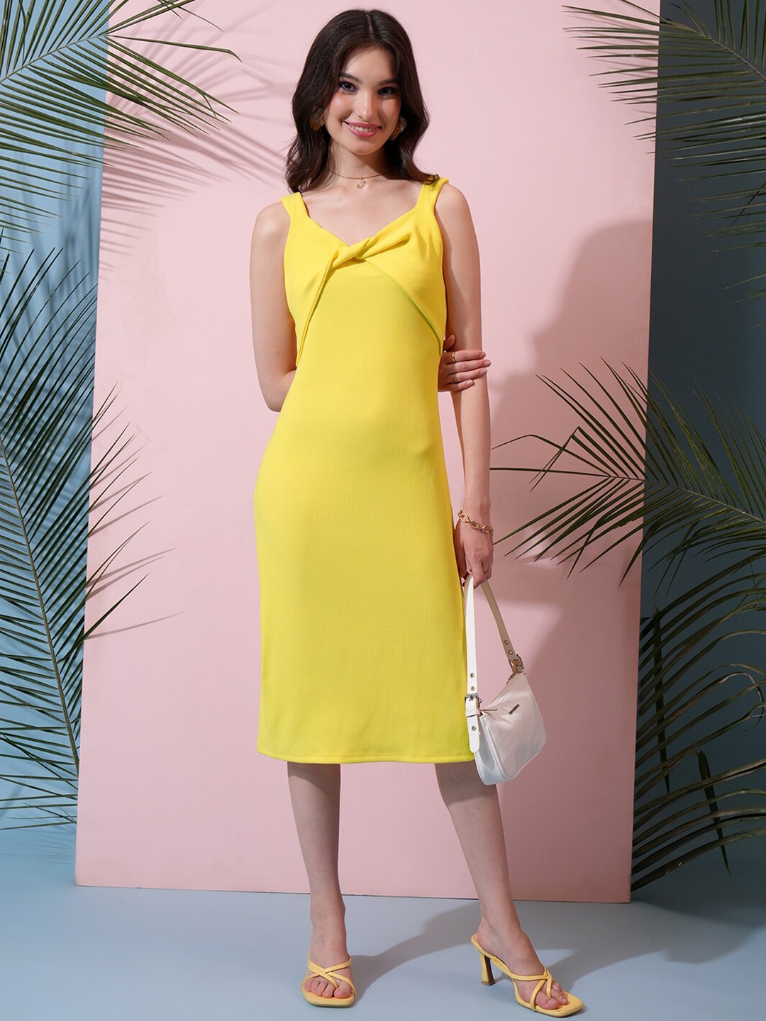 

Tokyo Talkies Shoulder Straps Sheath Dress, Yellow