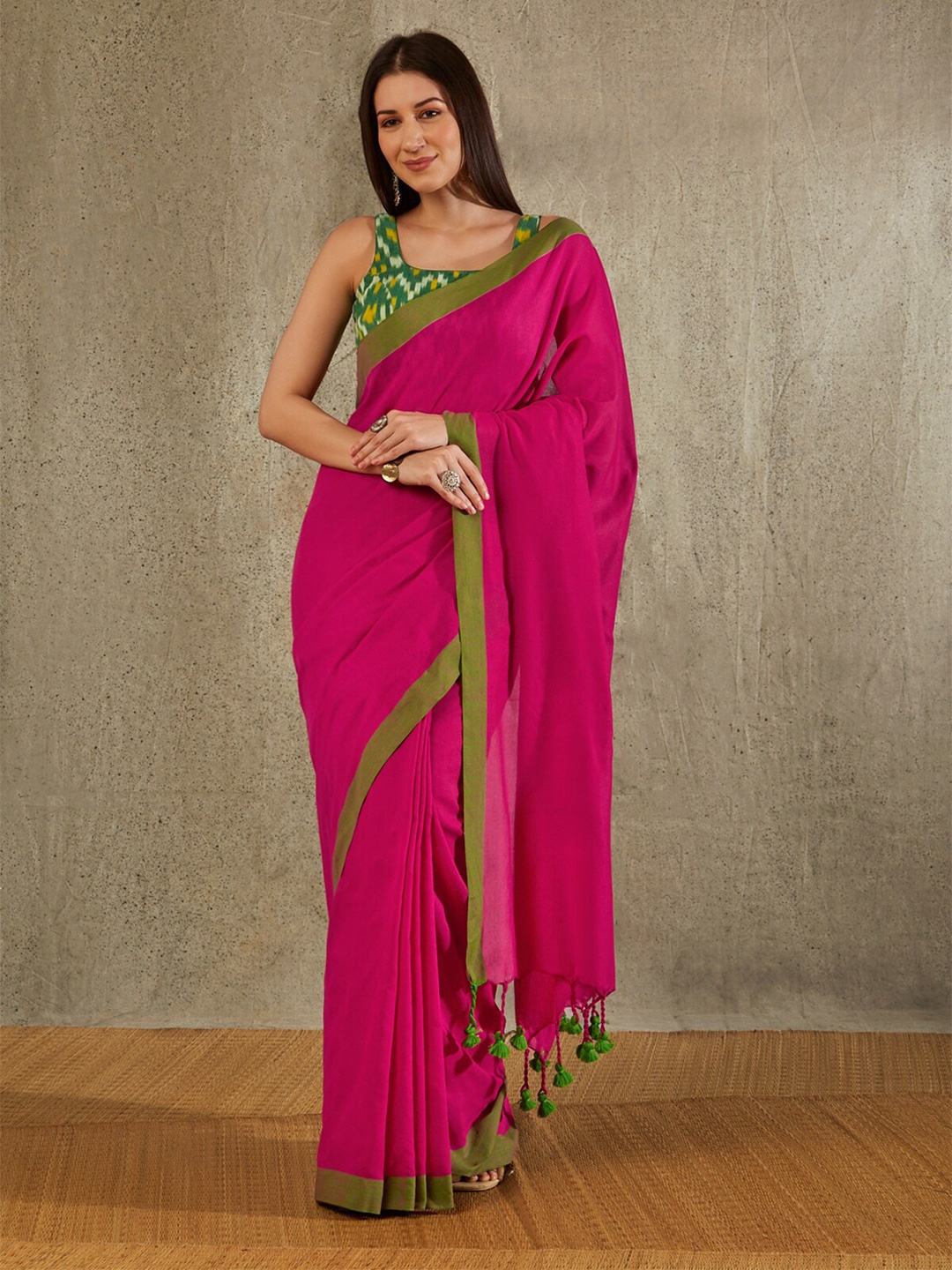 

SALWAR STUDIO Pure Cotton Saree, Pink