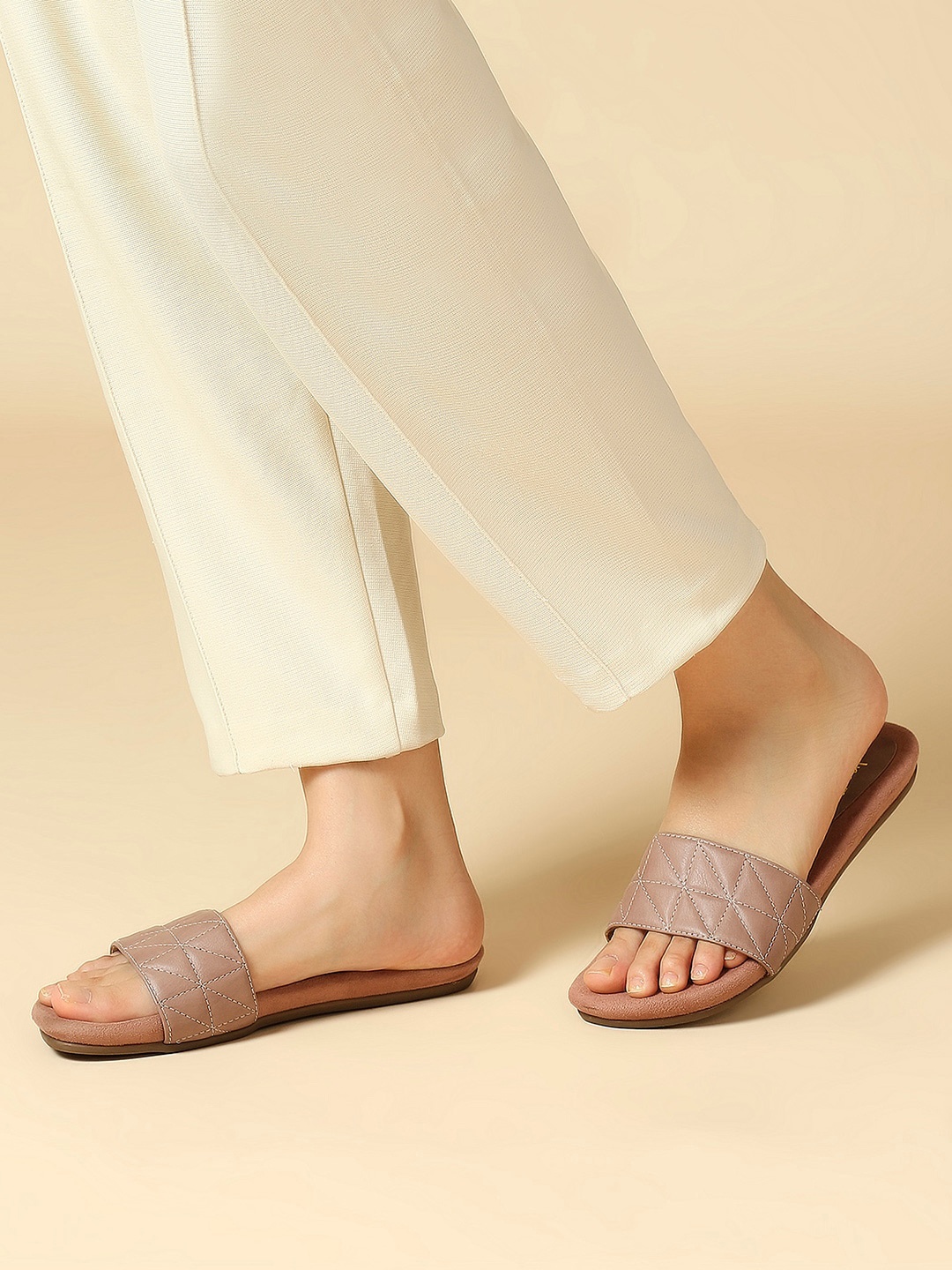 

Inc 5 No Back Strap Open Toe Flats, Peach