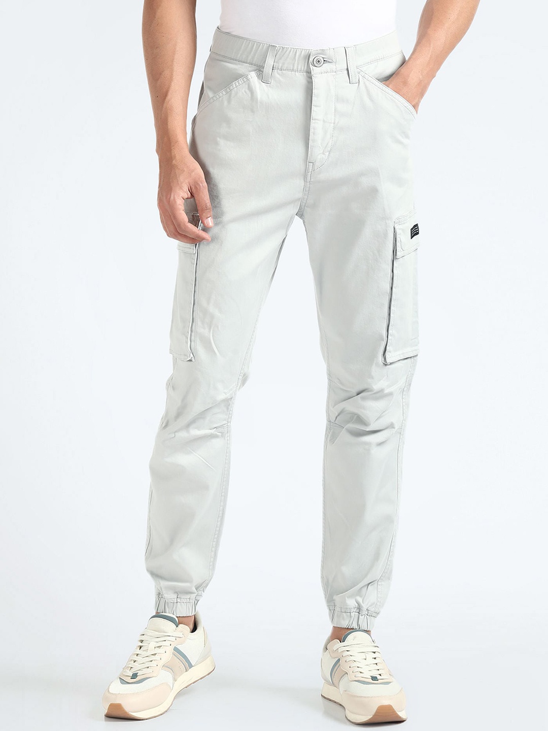 

Flying Machine Men Slim Fit Cargos Trousers, Grey