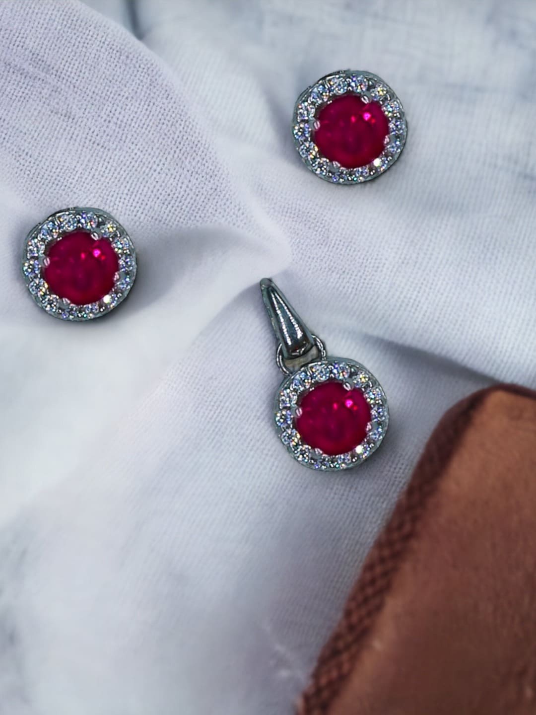 

Taraash 925 Sterling Silver Cubic Zirconia Studded Jewellery Set, Red