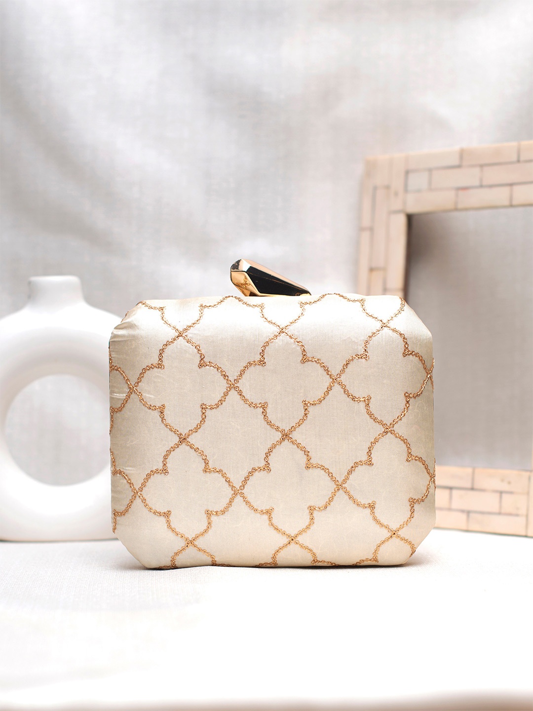 

ARTKLIM Embroidered Box Clutch, Off white