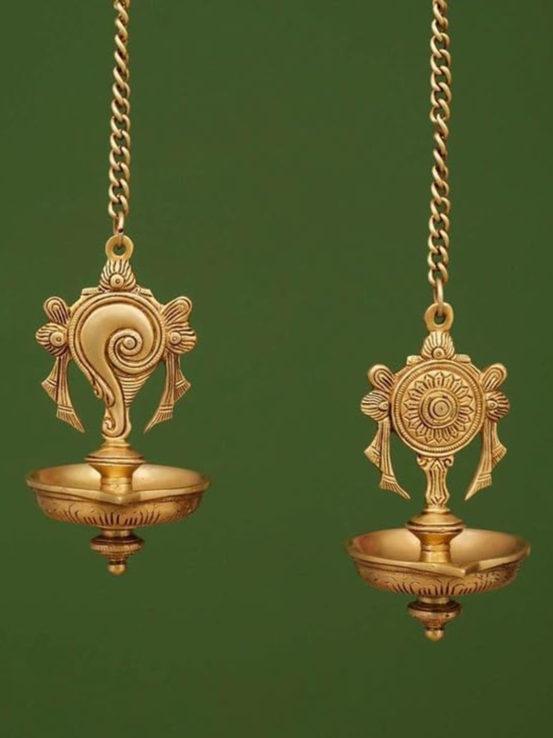 

PujaNPujari Gold Toned 2 Pcs Yellow Brass Shankh Chakra Diya