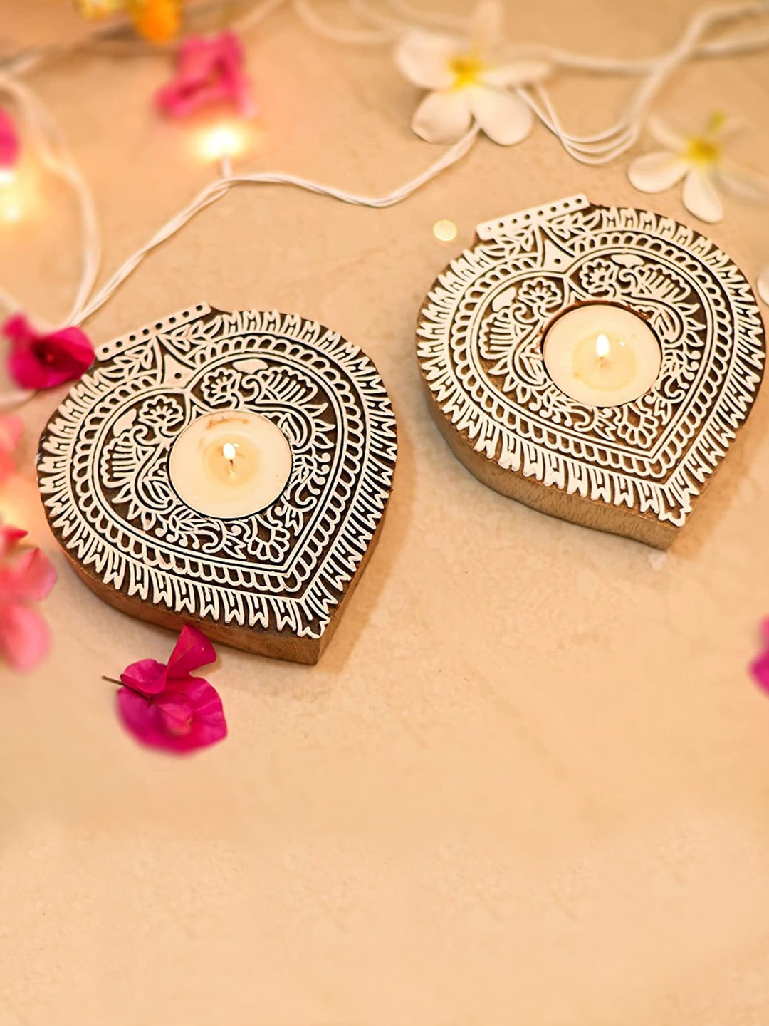 

PujaNPujari Brown & White 2 Pieces Textured Wooden Tea Light Candle Holder