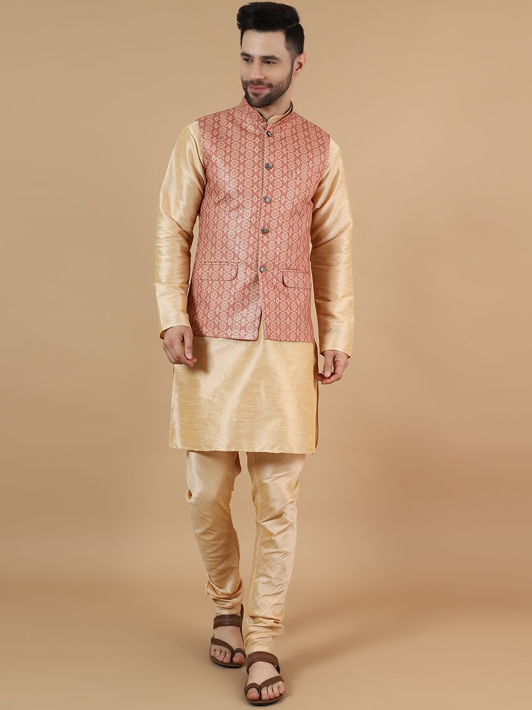 

Wintage Mandarin Collar Straight Kurta & Pyjamas With Nehru Jacket, Gold