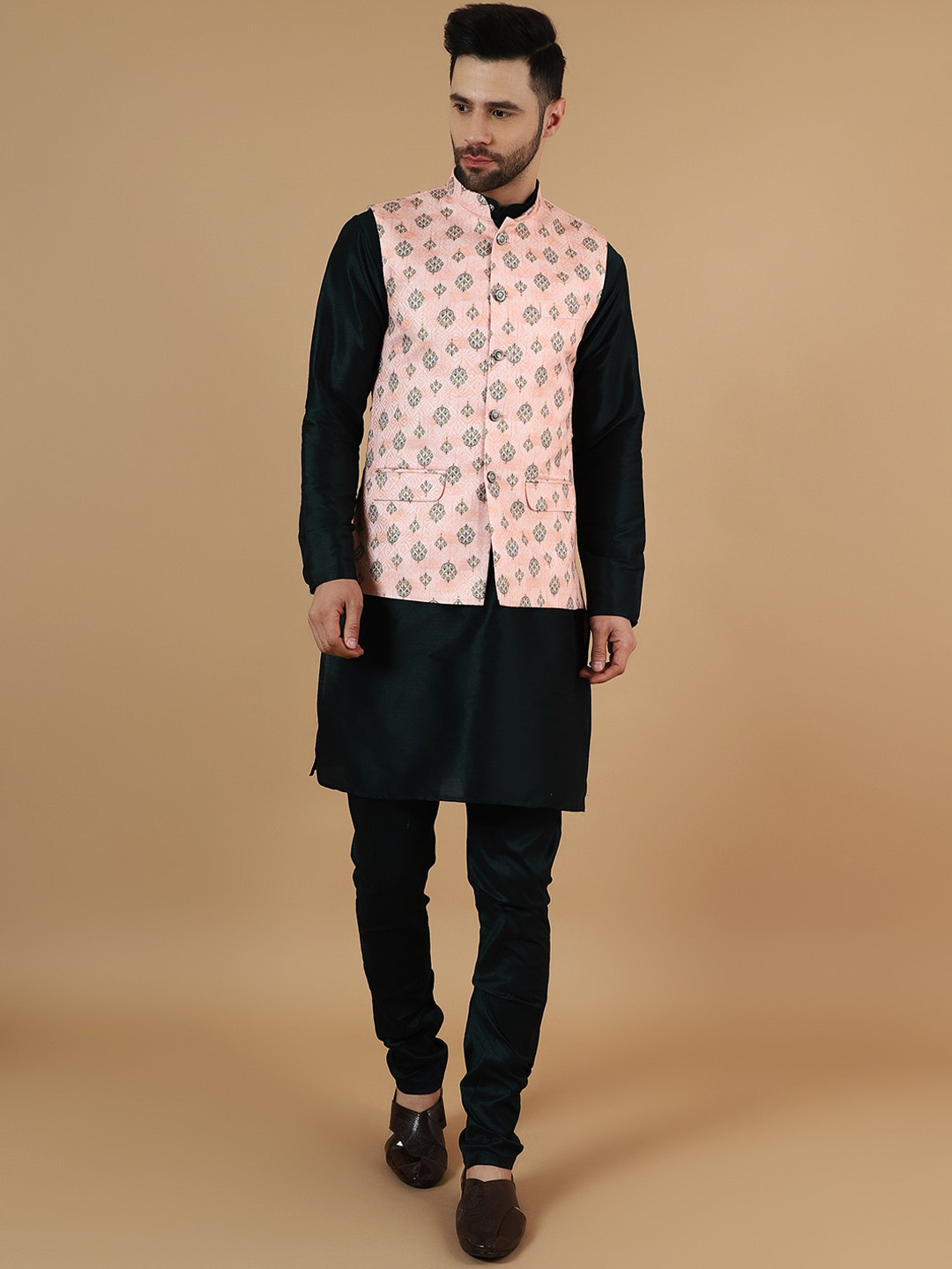 

Wintage Mandarin Collar Straight Kurta with Pyjamas & Nehru Jacket, Black